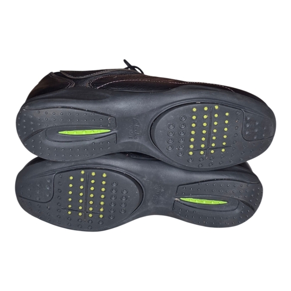Clarks WaveWalk Black Leather Comfort Walking Shoes 9.5M w/ Box - Picture 8 of 11